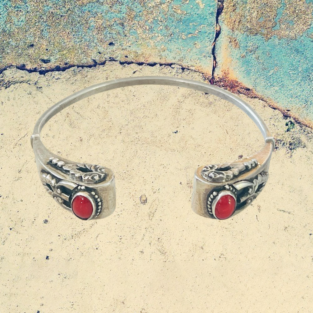 Sterling Silver Red Coral Cabochon Oval End Bracelet